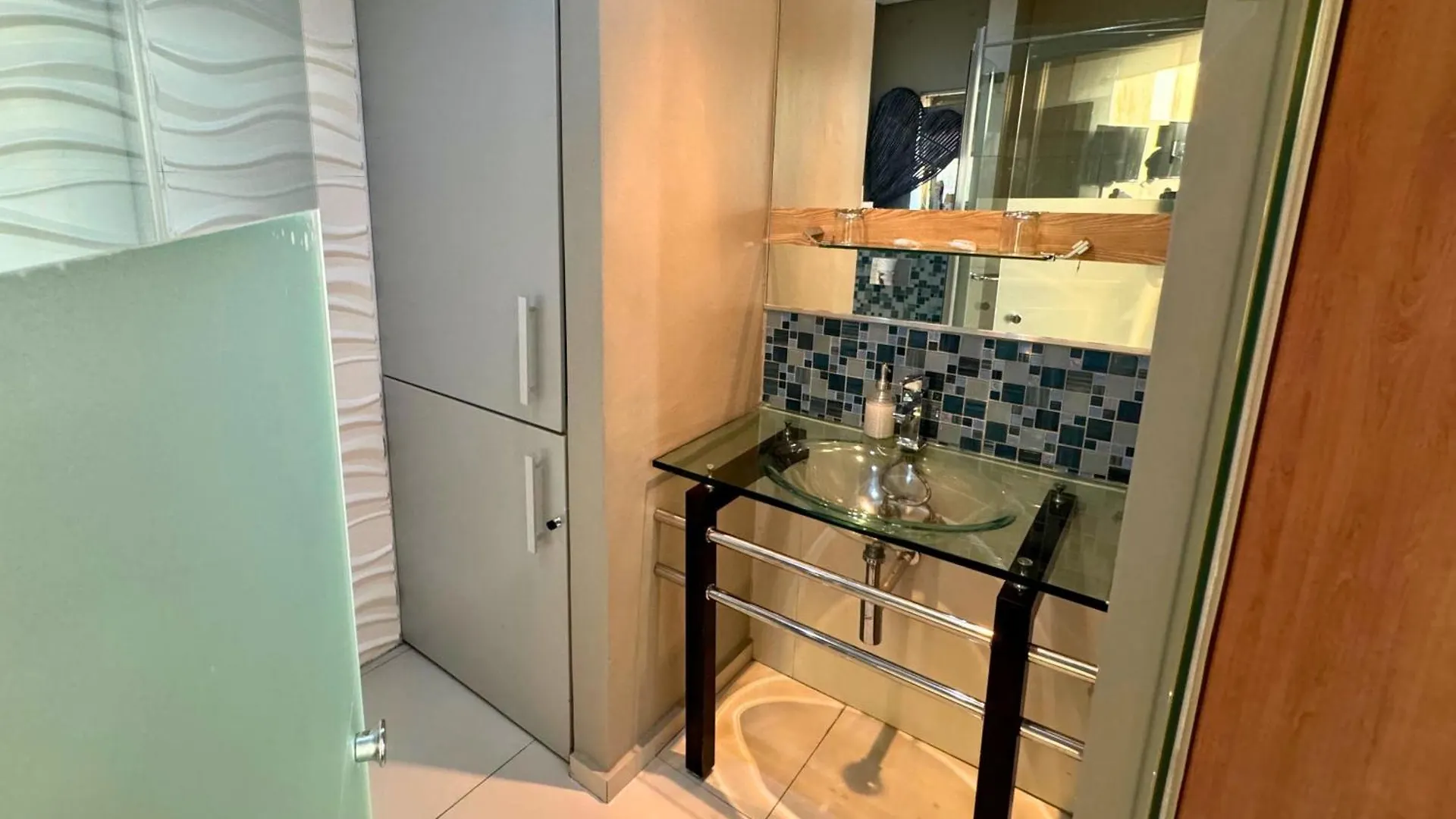 Infinity - Stunning 1 Bedroom Apartment With Sea & Mountain Views Bloubergstrand