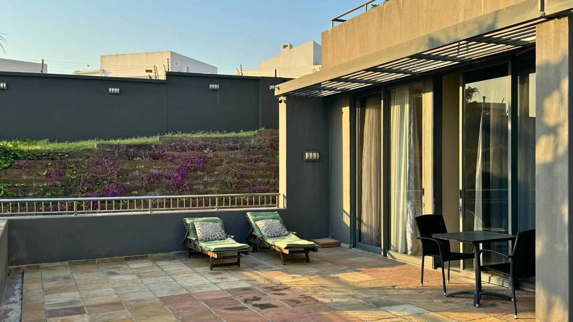 Infinity - Stunning 1 Bedroom Apartment With Sea & Mountain Views Bloubergstrand South Africa