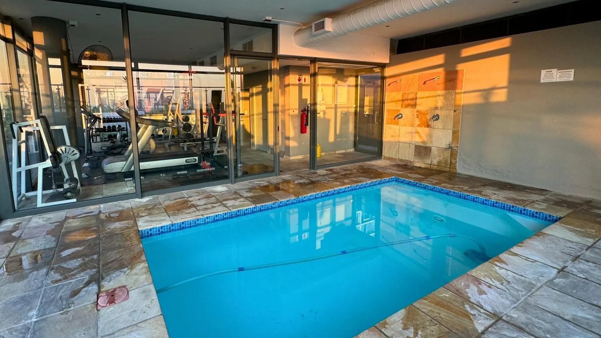 Infinity - Stunning 1 Bedroom Apartment With Sea & Mountain Views Bloubergstrand South Africa