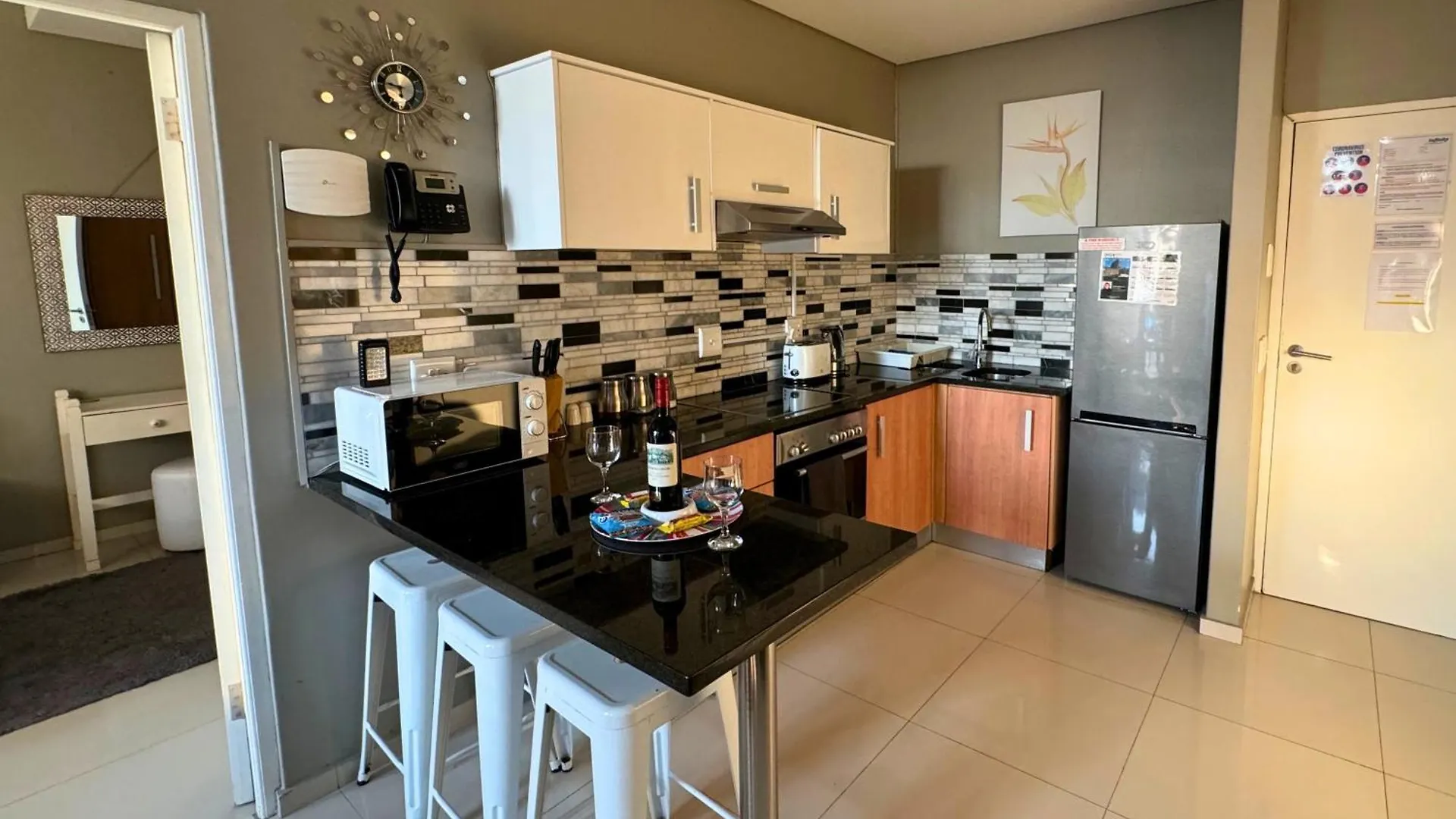Infinity - Stunning 1 Bedroom Apartment With Sea & Mountain Views Bloubergstrand